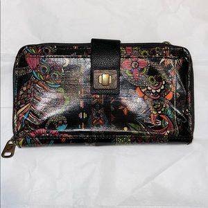 Sakroots Circle Large Smartphone Crossbody